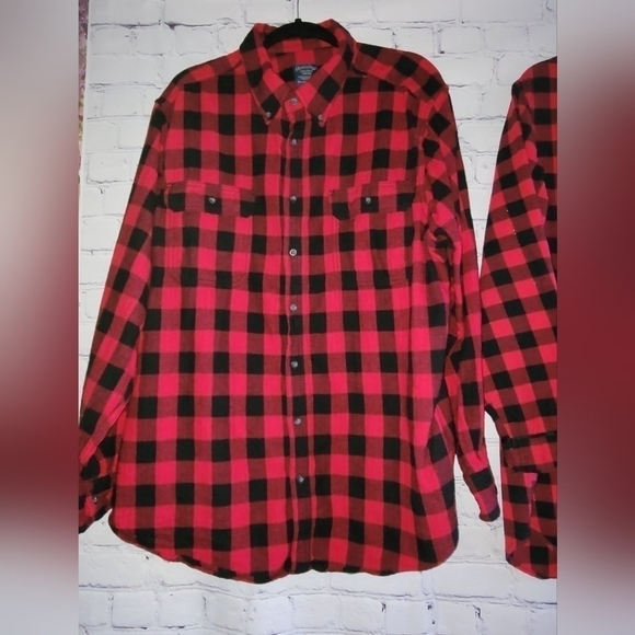 𝅺family Set of Flannels - Picture 2 of 7